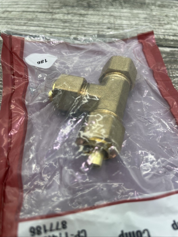 ProLine CP-114NLB Compression Fitting Tee {138}