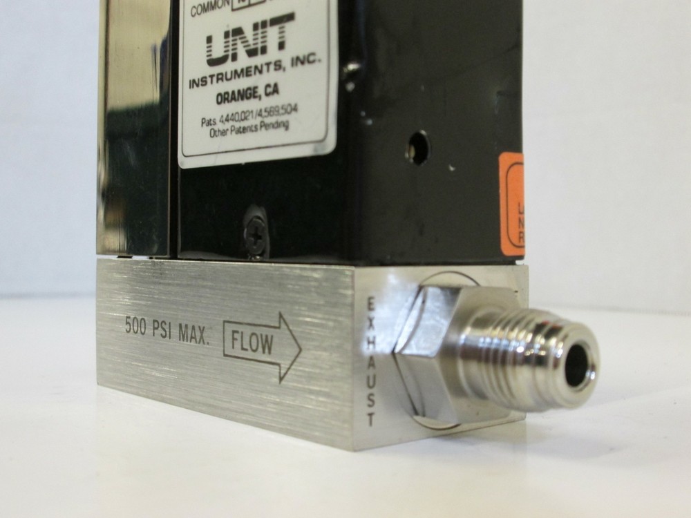 Unit UFC-1400A Mass Flow Controller, SIH4, 500 SCCM