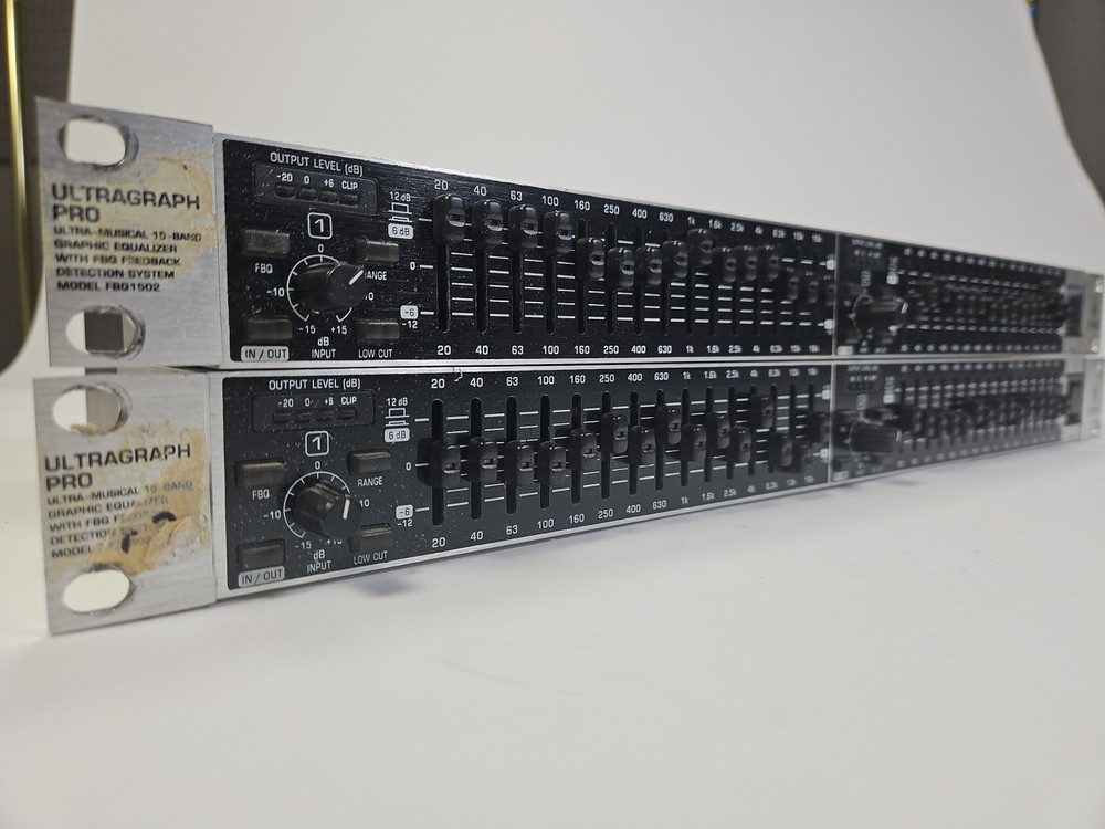 Behringer ULTRAGRAPH PRO FBQ1502 – 15-Band Graphic Equalizer