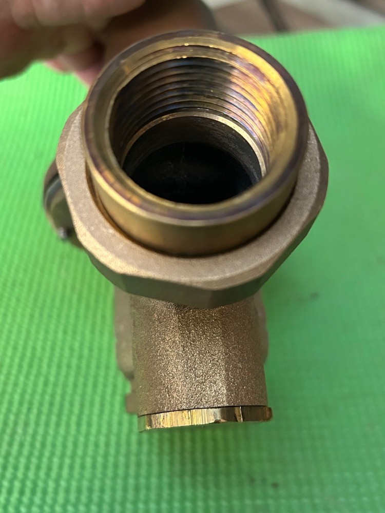 Watts Performance Water Pressure Regulator 1U5B LP STD