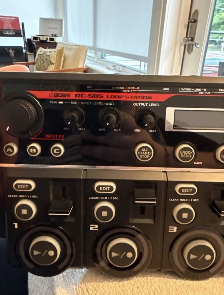 BOSS RC-505 Loop Station + BOSS FS-5U Footswitch