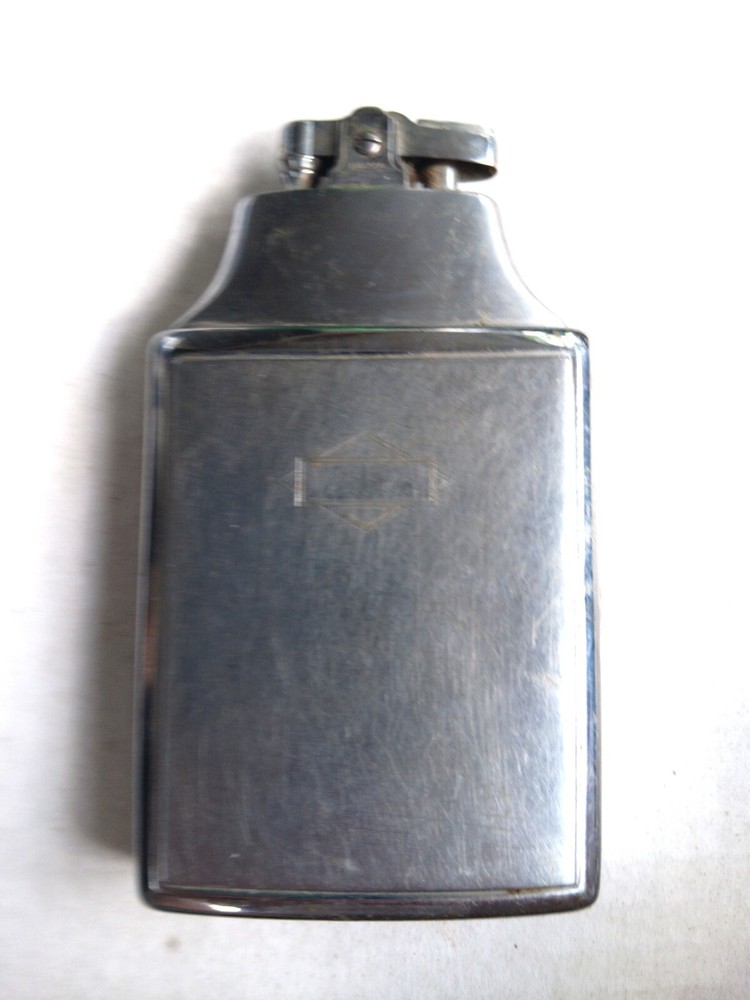 Vintage Ronson Mastercase Cigarette Lighter and Case Combination Silvertone