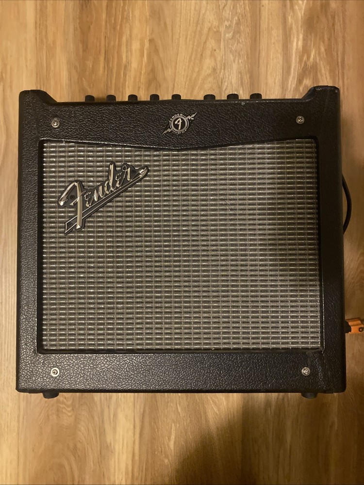 Fender Mustang I V2 Guitar Amp 20W Modeling Combo USB Tested