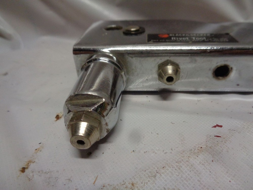 Black & Decker 9740 Heavy Duty Riveter Tool for Blind Pop Rivets