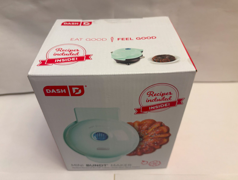 Mini Bundt Cake Maker by DASH Aqua Color