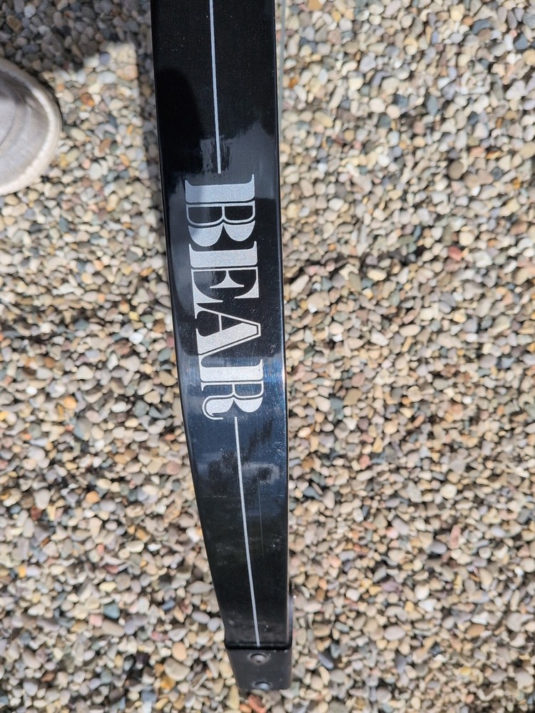 Vintage Bear Polar LTD 51" Compound Bow 39" String Length