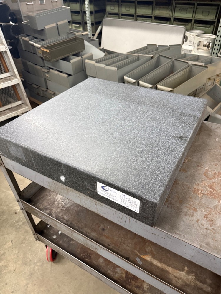 MITUTOYO GRANITE SURFACE PLATE 24 x 24 x 4