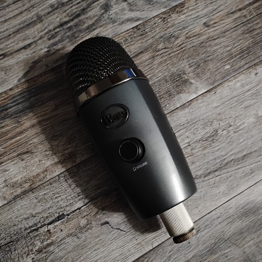 Blue USB Mic & Arm Logitech G