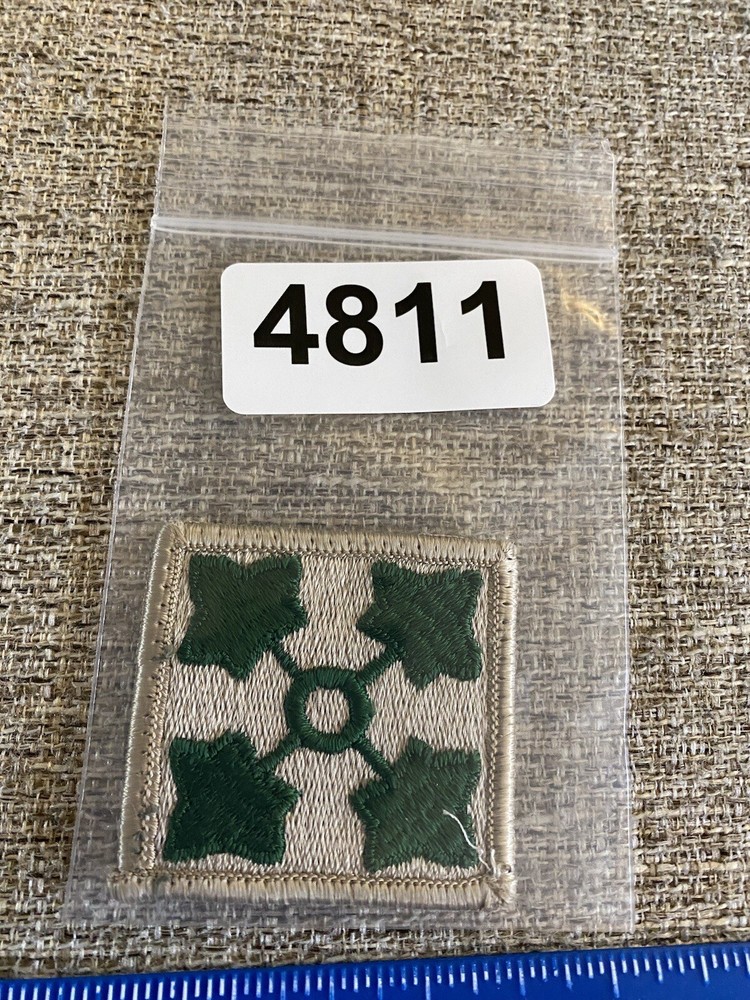US Army 4th Infantry Division Patch INV4811