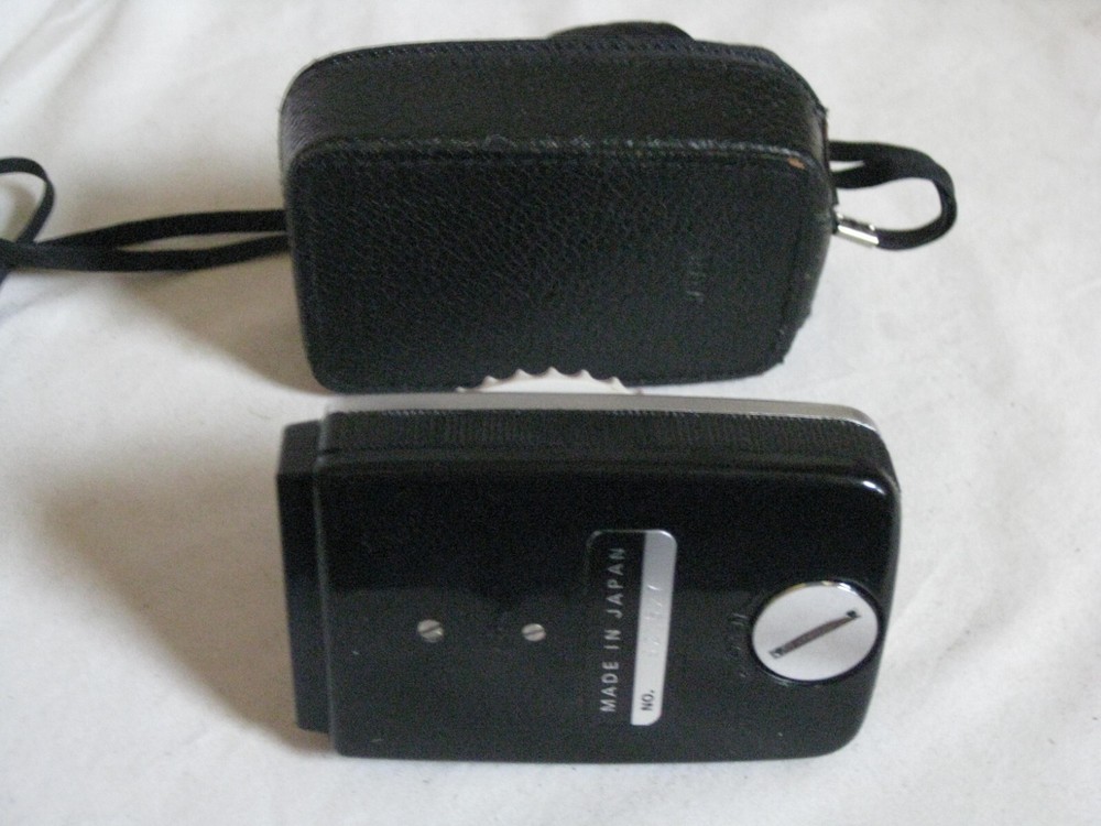not tested vintage Toshiba Linear light meter with original case