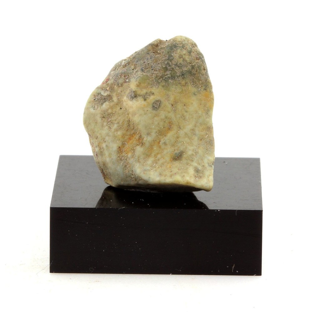 Epidote. 37.11 Ct. Madoc, Ontario, Canada.