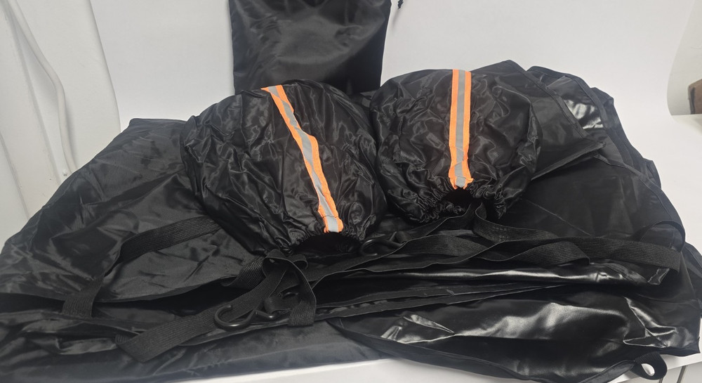 WINDSHIELD SNOW COVER CAR SUB UNIVERSAL 85X57