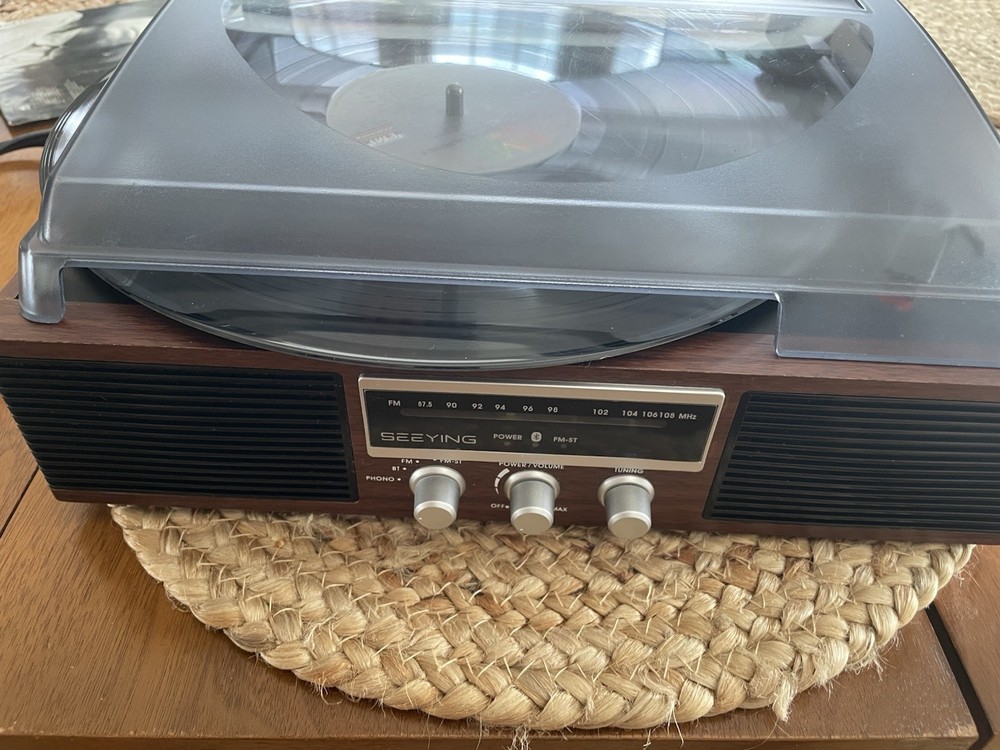 Seeying TT-138 Record Player With Bluetooth