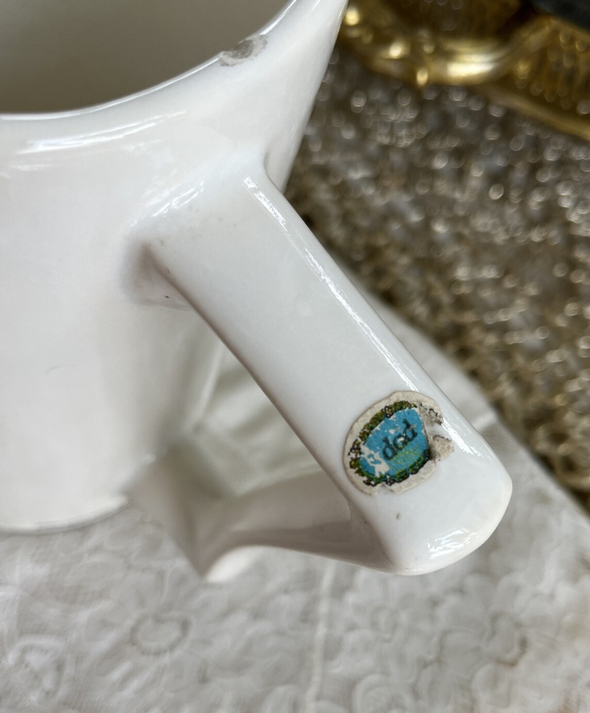 Dewar’s White Label Scotch Whiskey Pitcher 6”