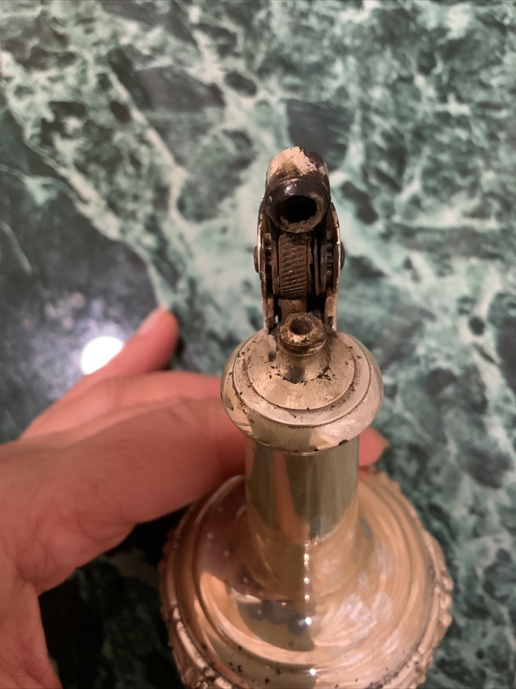 Vintage Ronson Silverplated “Decanter” Table Lighter