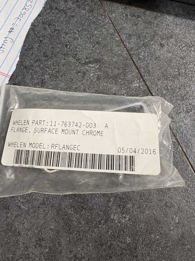 Whelen - Chrome surface mount flange