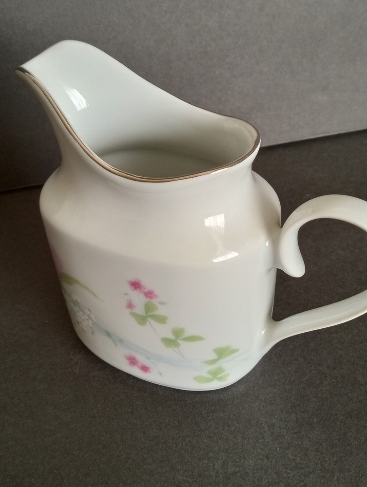 STUDIO NOVA MA202 Pink Vista Small Creamer Dish