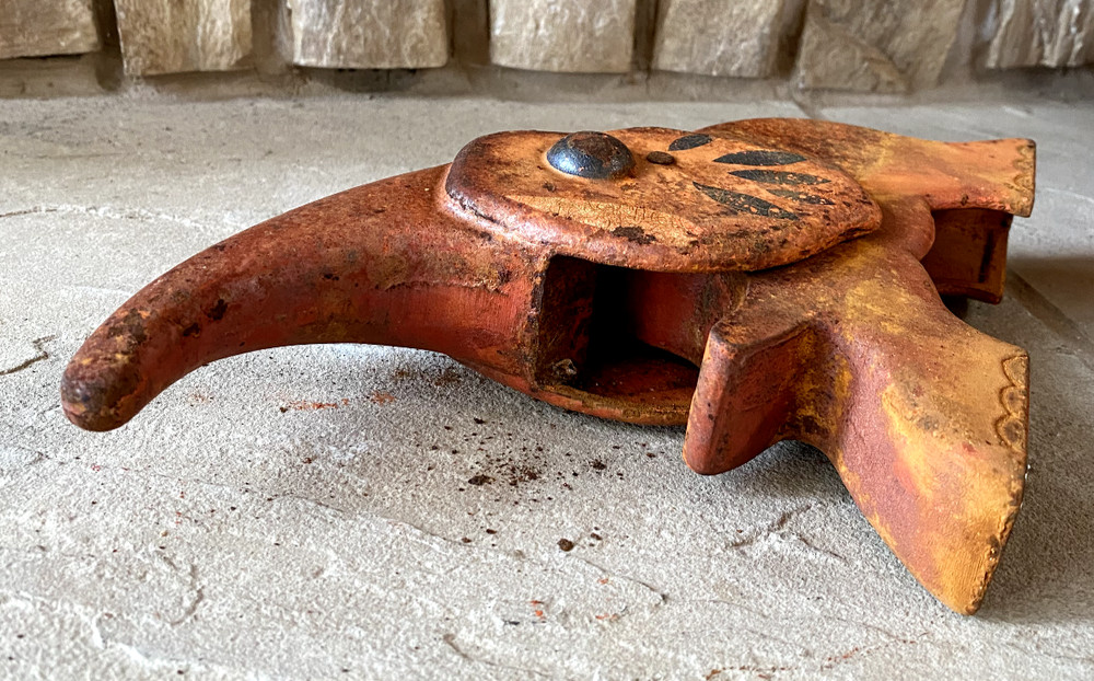 CAST IRON 1930's VINDEX ELEPHANT NUTCRACKER -ORIGINAL PAINT