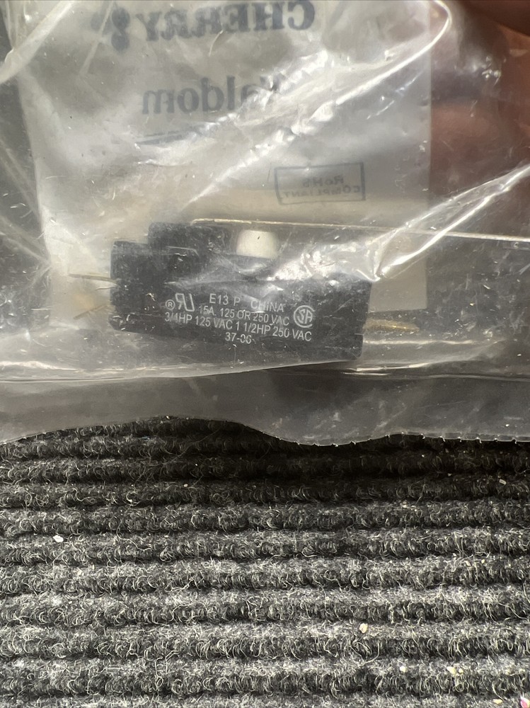 Waldom E13-00H Switch Snap Action 15A