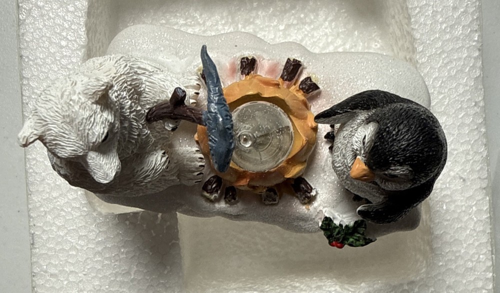 POLAR BEAR AND PENGUIN FLICKER FLAME CAMPFIRE NIGHT LIGHT