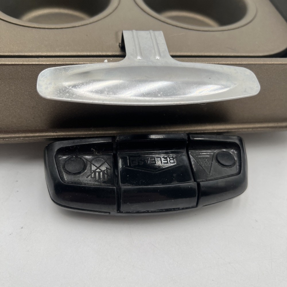 George Foreman Grill Replacement Griddle Plate Muffin Tin TSK-2623ET