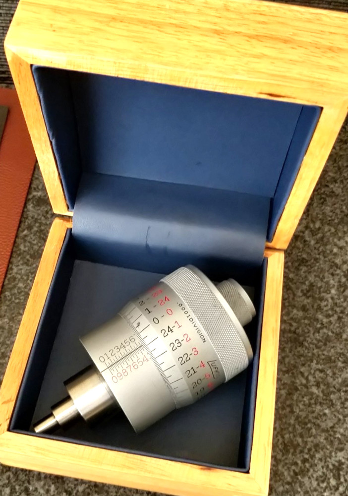 lufkin No. 1011B large Micrometer head. reading in both directions