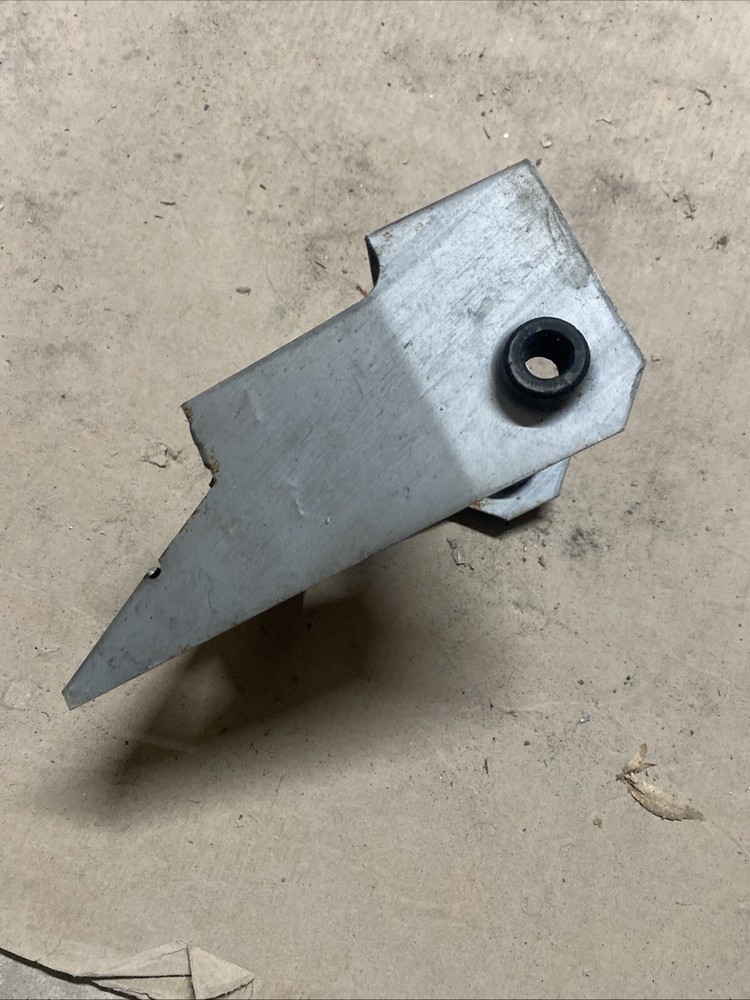 Vauxhall Vx220 ABS Pump Bracket