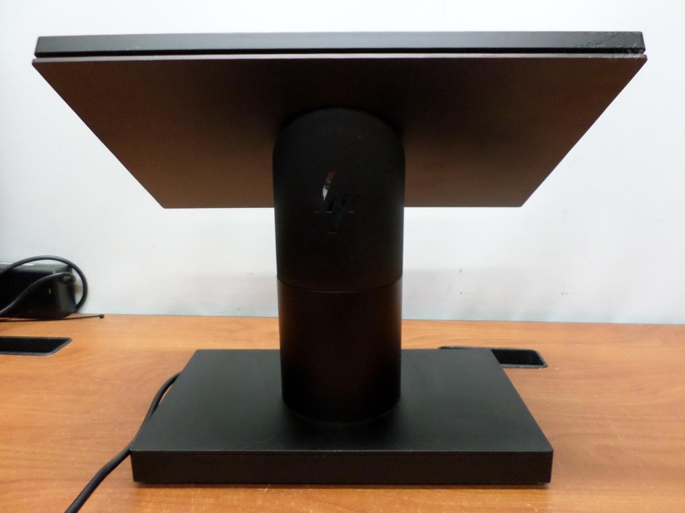 HP ElitePOS G1 14 in. Touch AiO Retail System 141 w/ Basic Connectivity Base