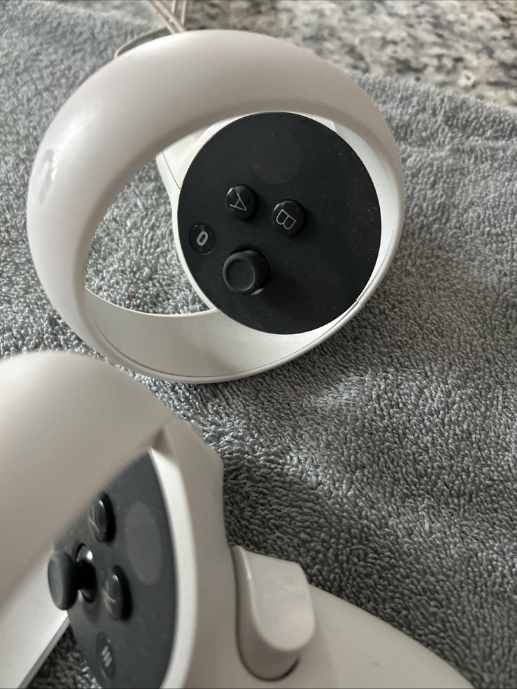 Meta Quest 2 VR Headset