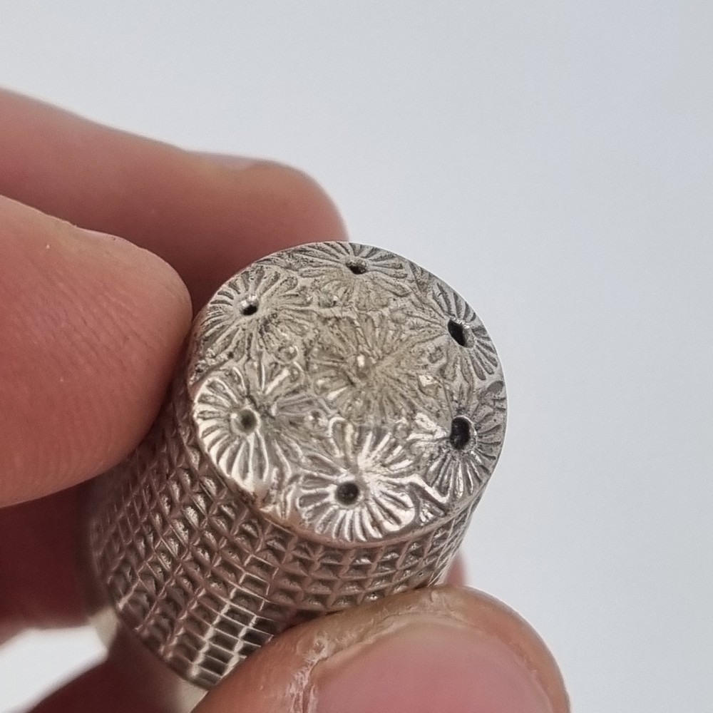 Antique Solid Silver Thimble Chester 1906 Henry Griffith & Sons