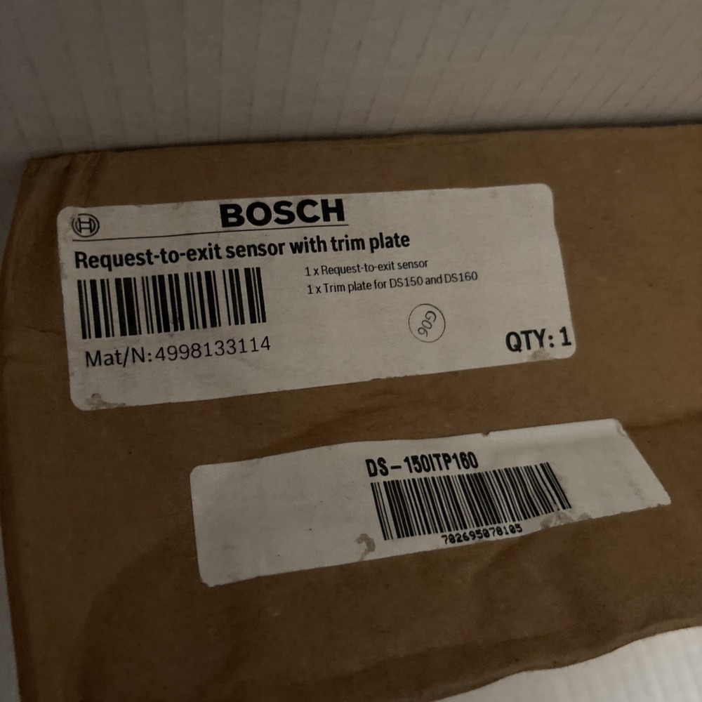 Bosch DS150I Request-to-Exit PIR Security Motion Sensor with trim plate