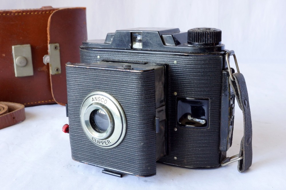Vintage Ansco Clipper Camera with leather case