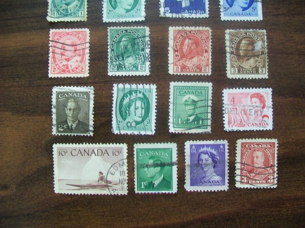 Canada Postage Stamps - Canada - Vintage - 20 Various Stamps (216)