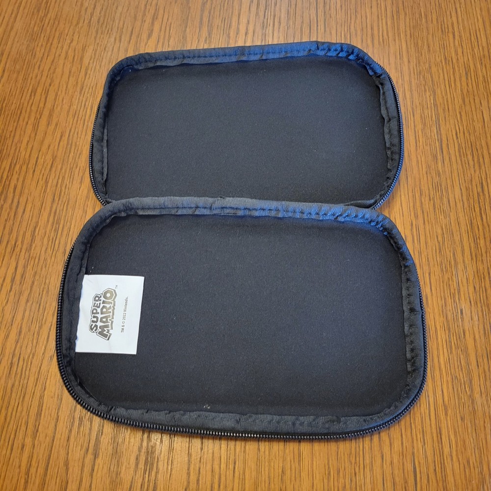 Accessory Innovations Super Mario Bros Gadget Case 2022