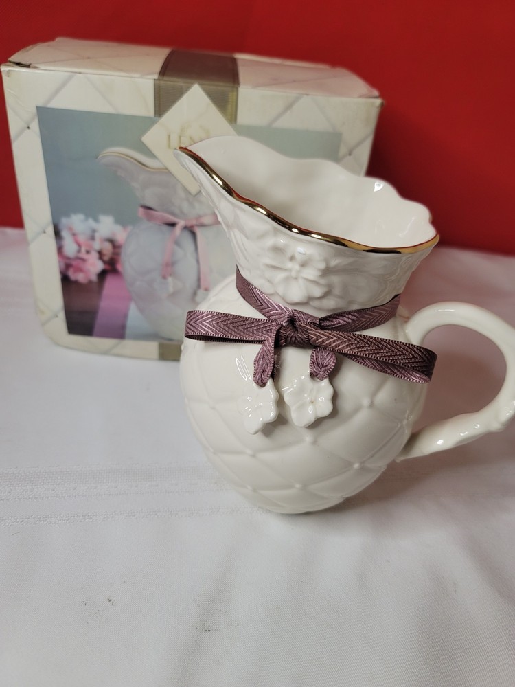Lenox Pitcher  "TIED WITH LOVE" Checker Pattern Ivory Peyton