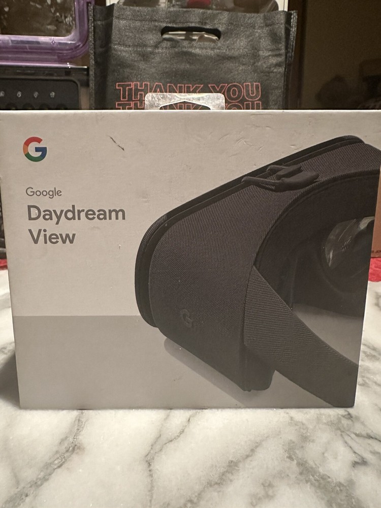 Google Daydream View Smartphone VR Headset Charcoal Gray