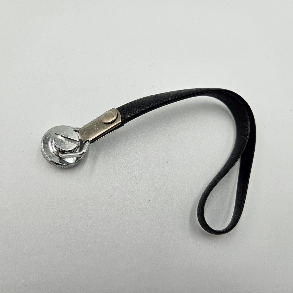 [MINT] DIA wrist strap w/ plastic case vtg