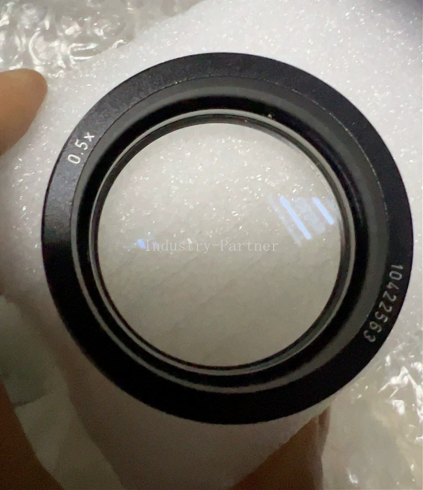 Leica 10422563 0.5x Microscope Objective Lens.