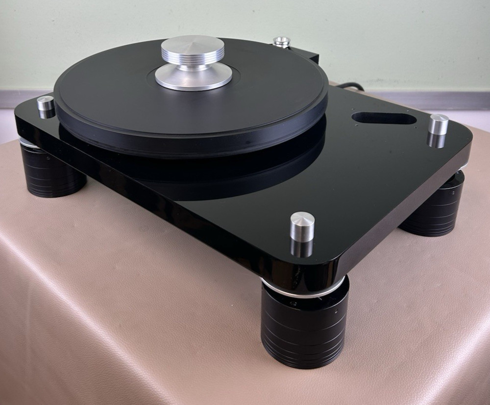 BASIS 2001 TURNTABLE BOX COOL