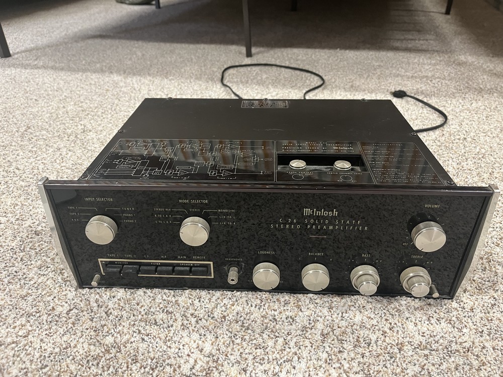 McIntosh c26 Solid State Preamplifier