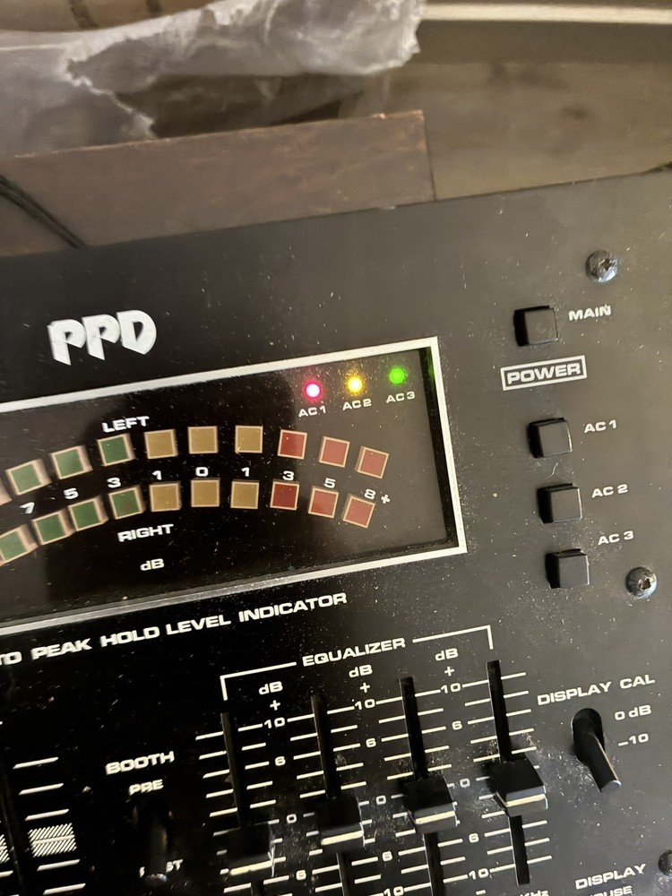 Numark DM1950 PPD Preamp Mixer