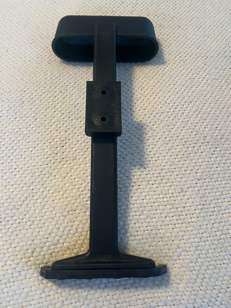 Plastic 6 Arrow Quiver