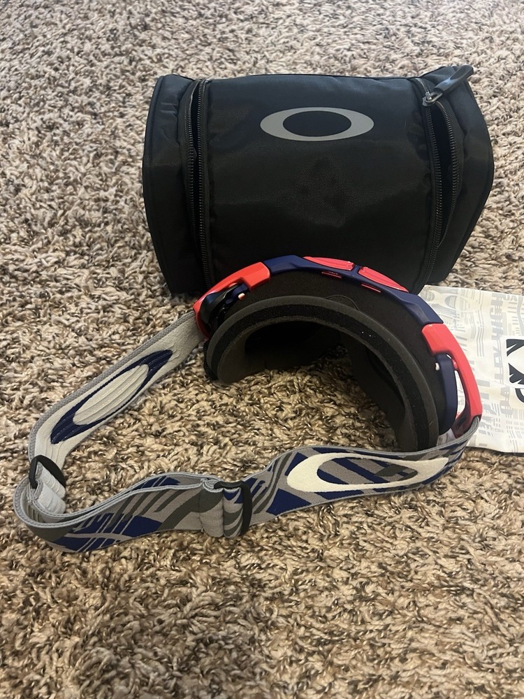 Custom Oakley Snow Goggles