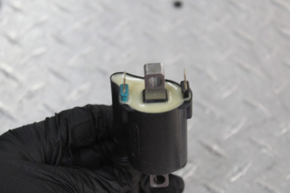 2014 HONDA CBR500R IGNITION COIL SPARK PLUG CAP SET PAIR