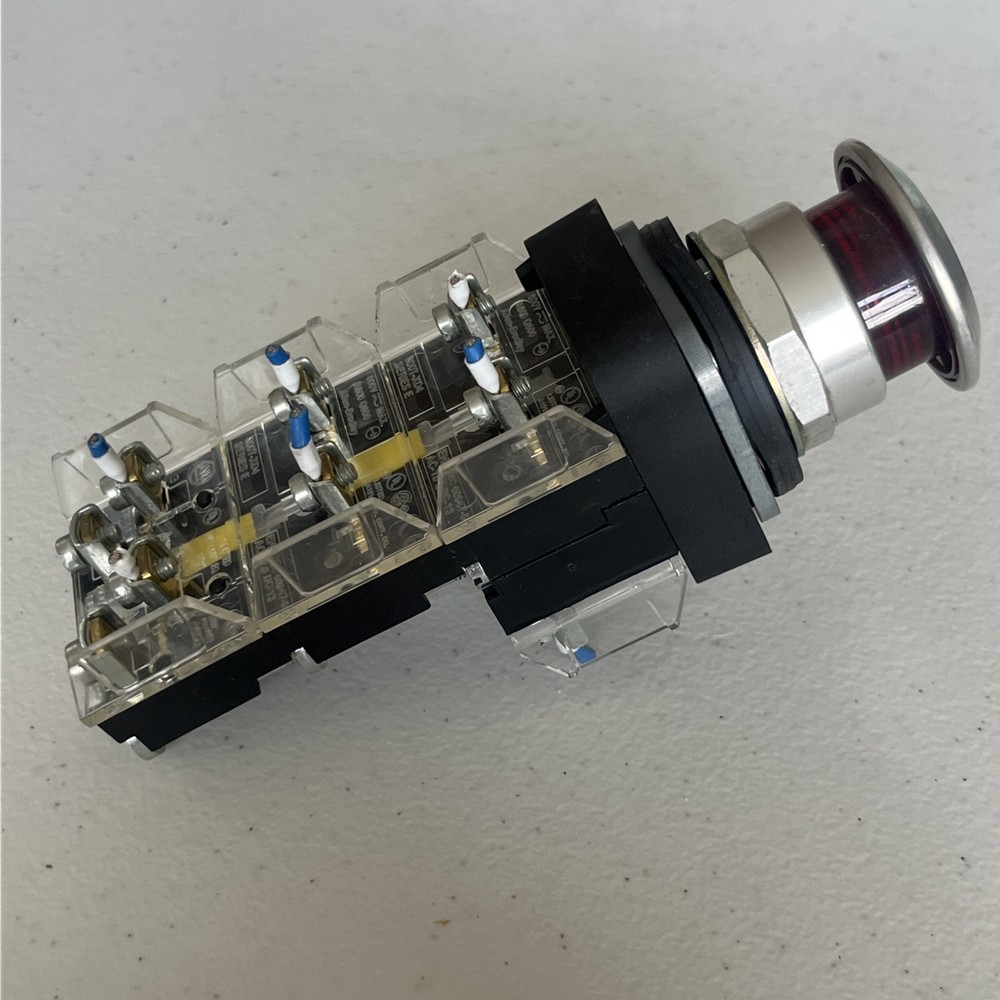 Used Allen Bradley Lighted Push Pull Lighted Button 800T-FXQ24RA5