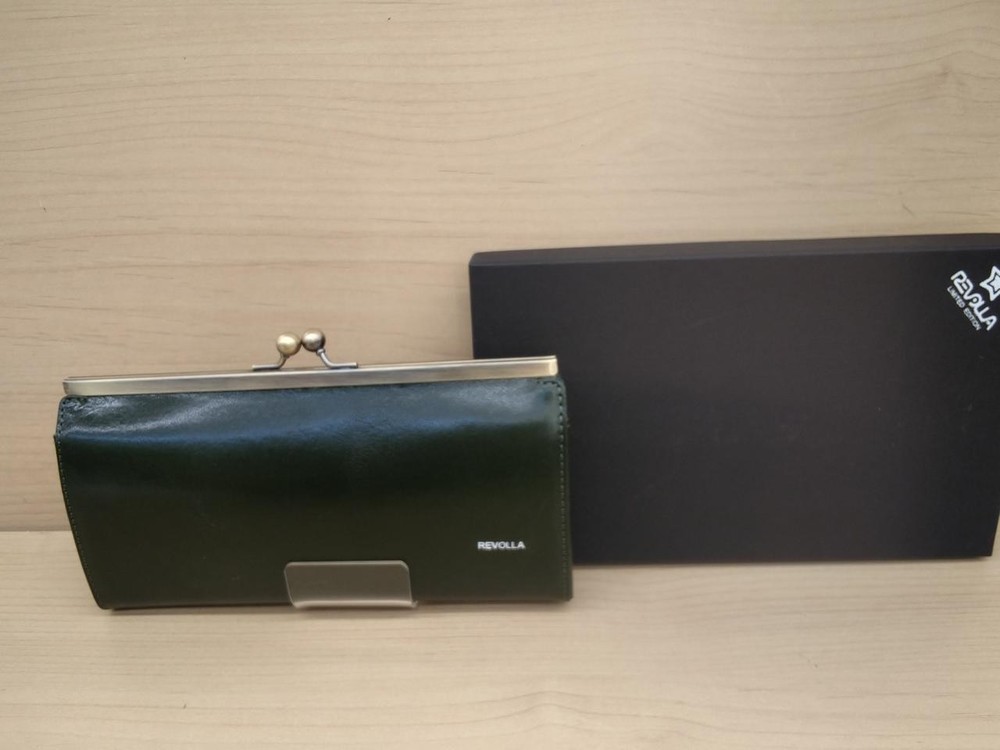 Revolla Green Clasp Long Wallet
