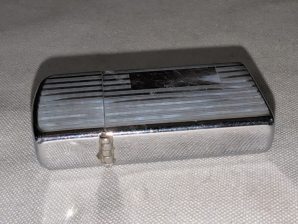 Vintage ZIPPO Cigarette Lighter AS IS (no spark)