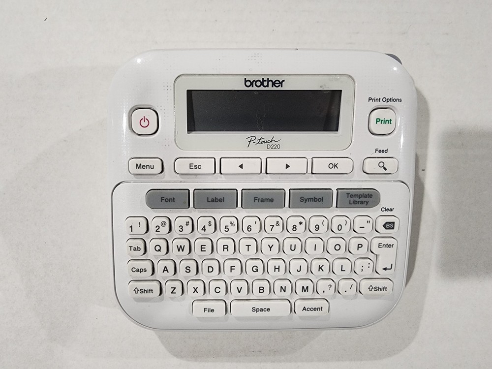 Brother P-Touch PT-D220 Desktop Label Maker White - Working! *SEE PICS*