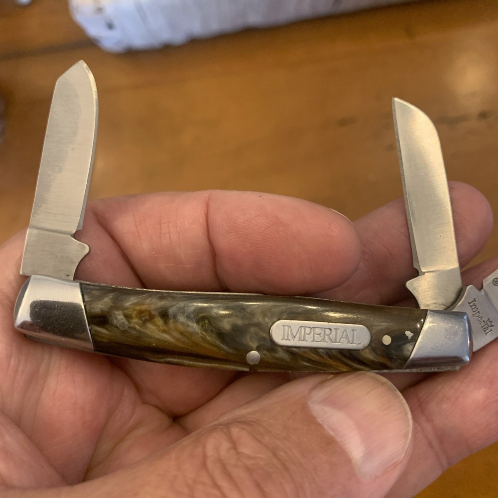 Beautiful Imperial/ Schrade Three Blade Pocket Knife
