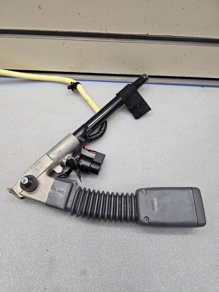 🔥2003-2006  HONDA ELEMENT LEFT DRIVER SIDE SEAT BELT BUCKLE FRONT ASSEMBLY OEM